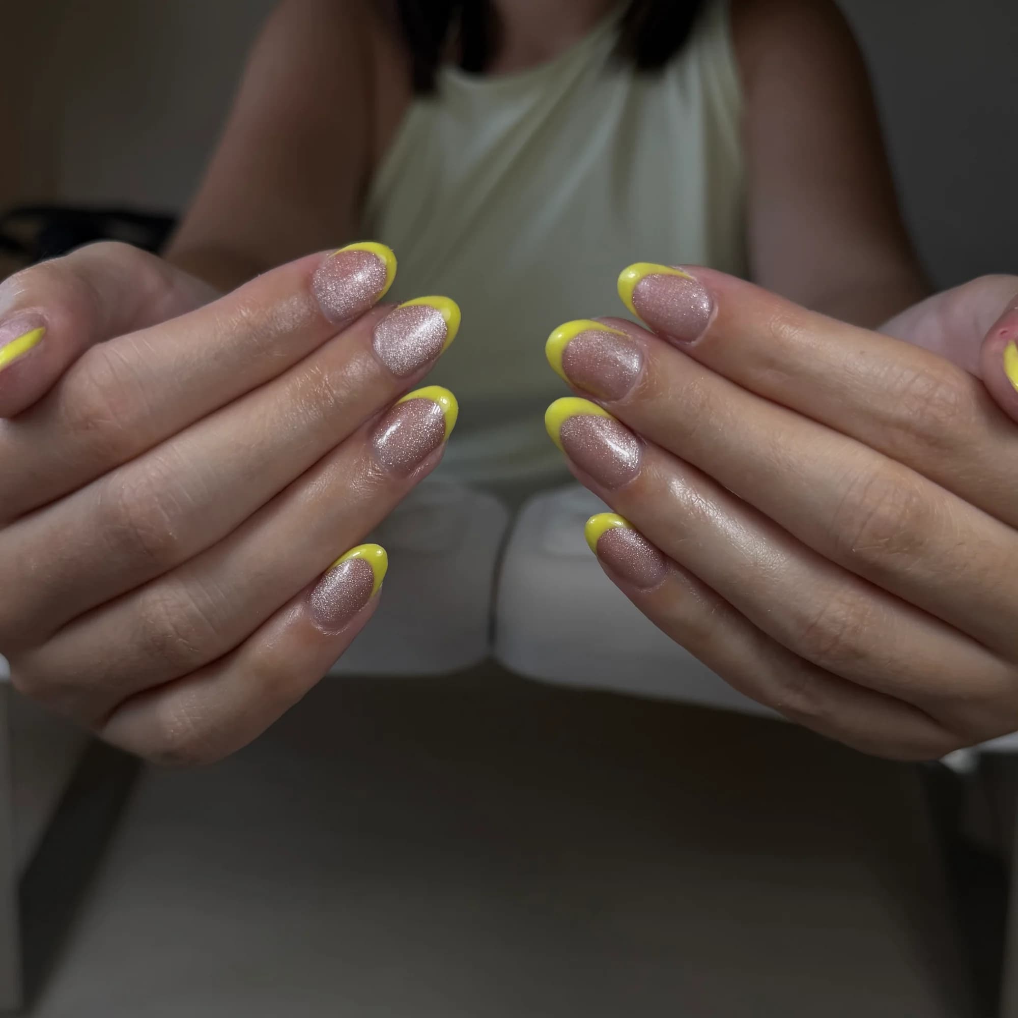 Pose gel et nail art par Reines Room, prothésiste ongulaire à Mérignac — création 22