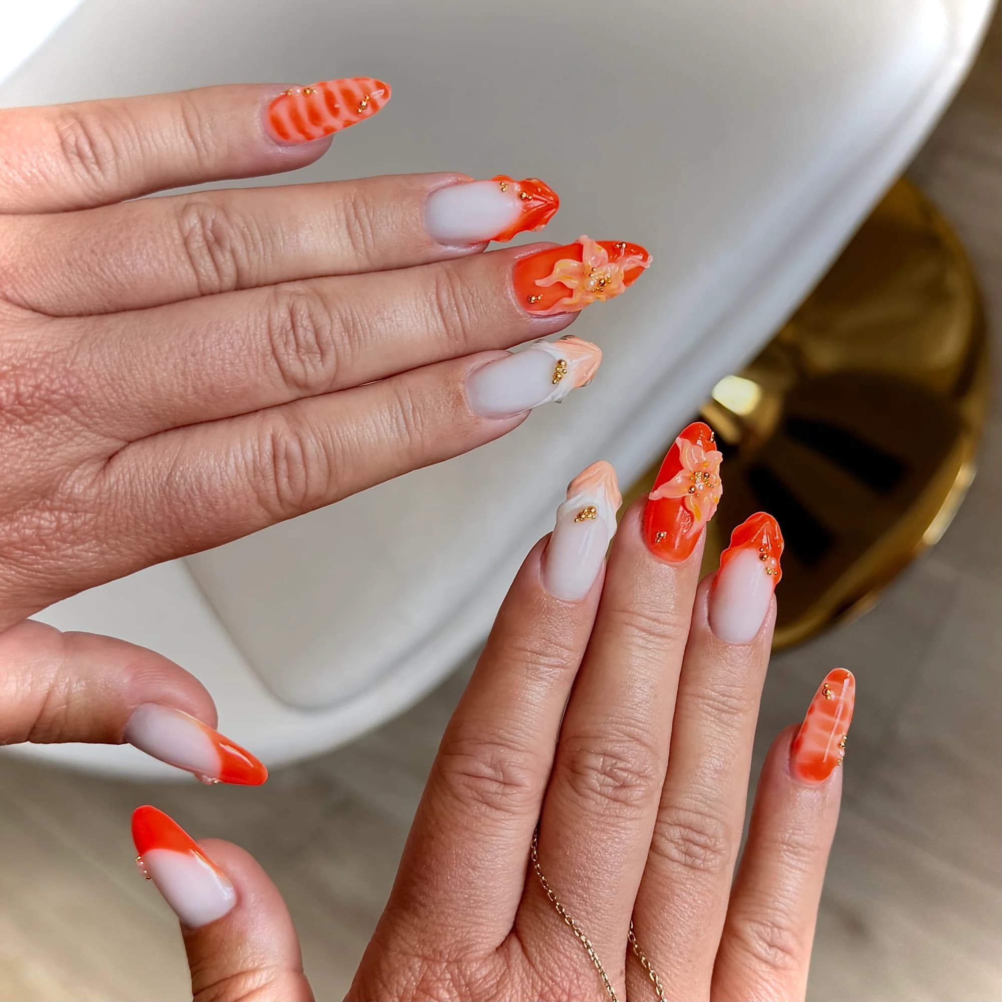 Pose gel et nail art par Reines Room, prothésiste ongulaire à Mérignac — création 15